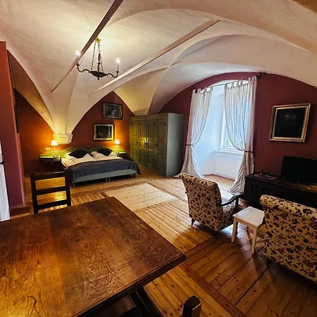 酒店 Schloss Gaestehaus