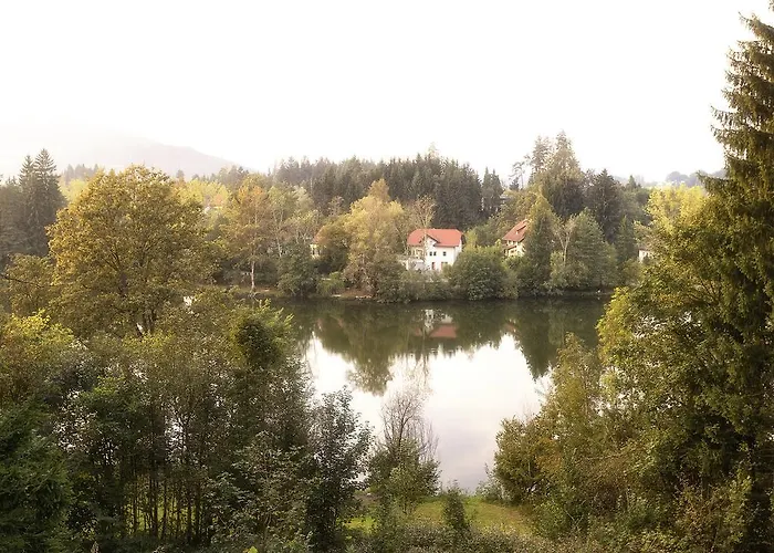 Schloss Gaestehaus 4*